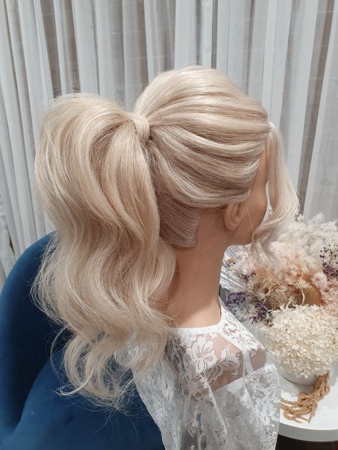 Wedding hair, Upstyle, ponytail High Pony, Textured Waves, Hair Styles, Hair, Quick Saves