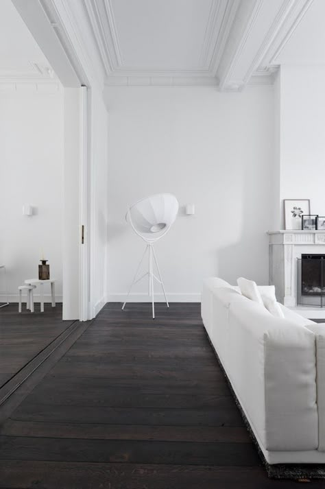 An amazing all white home in the Netherlands | Vosgesparis | Bloglovin’ Dark Floors White Walls, Wood Floors Living Room, Dark Wood Floors Living Room, Black Floors, Dark Brown Floor, Dark Wood Floor, Brown Living Room Decor, Interior Design Blogs, Living Room Wood Floor