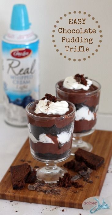 Fudge Business, Chocolate Pudding Trifle, Quick Chocolate Pudding, Easy Chocolate Trifle, Trifle Cups, Mouse Recipes, Pudding Trifle, Oreo Trifle, Easy Chocolate Pudding