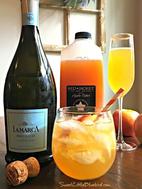 Holiday Apple Cider, Cider Mimosa, Prosecco Drinks, Cider Mimosas, Apple Cider Mimosa, Cider Cocktail, Apple Cider Cocktail, Cider Cocktails, Prosecco Cocktails