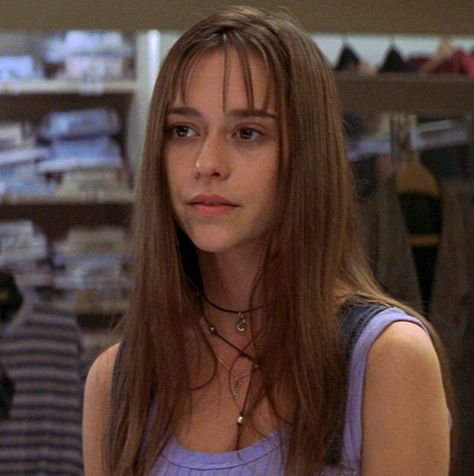 Jennifer Love Hewitt - Julie James Jennifer Hewitt 90s, Julie James I Know What You Did Last Summer, Young Jennifer Love Hewitt, Jennifer Love Hewitt Hair 90s, 90's Jennifer Love Hewitt, 90s Faceclaims, Jennifer Love Hewitt Hair, Jennifer Love Hewitt Young, Melina Weissman