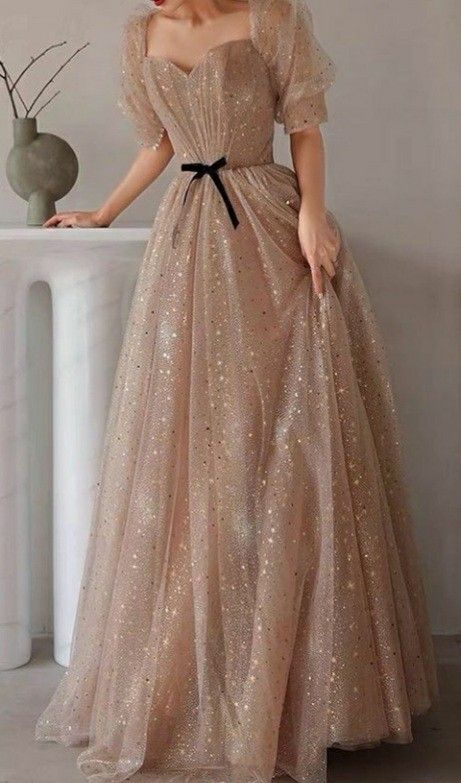 Evening Gowns With Sleeves Classy Simple, Evening Gown Wedding Guest, Farewell Gowns School, Fashion Designer Style, Fancy Gala Dress, Christian Wedding Guest Outfit, Gown For Fat Woman, Net Gown Designs Western, Royalty Dress Aesthetic