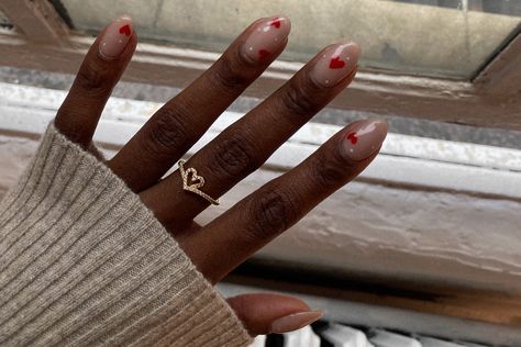 5 Fun & Flirty Valentines Day Nail Inspo Ideas | COCO BASSEY | Bloglovin’ Valentines Manicure, Nail Inspo Ideas, Valentines Day Nail Art, Nail Art Inspo, Valentines Day Nail, February Nails, Nail Art Trends, Heart Nail Art, Fashion Influencer