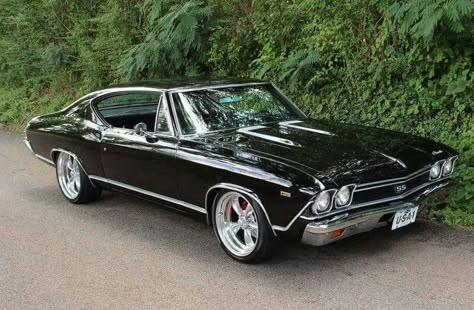 Impala Chevrolet, Mobil Mustang, Chevy Chevelle Ss, Filmy Vintage, Old Muscle Cars, Old Vintage Cars, Auto Retro, Chevy Muscle Cars, Carros Vintage