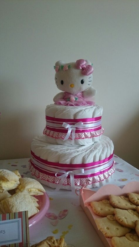 Hello kitty diaper cake Hello Kitty Diaper Cake, Diaper Arrangements, Hello Kitty Baby Room, Zoe Core, Hello Kitty Baby Shower, Kitty Spiderman, Diaper Cake Ideas, Hello Kitty Things, Hello Kitty Baby