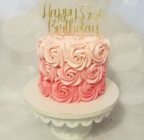 9 Spectacular Cake Art Trends to Try for Your Wedding or Birthday! Swirl Cake Design, Sweet 16 Bday Cakes, Rose Theme Cake, Pink Sweet 16 Cake, Smashed Cake, Sweet 16 Birthday Cakes, Galaxy Cakes, Rose Swirl Cake, Birthday Cake Designs