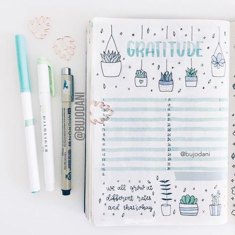 journaling inspiration | creative journaling | journal inspo | inspirational journals | things to journal | journaling spreads | gratitude journaling | bujo journal | creative journal | gratitude attitude | thankful gratitude Gratitude Journal Prompts, Bullet Journal Aesthetic, Bullet Journal Notebook, Dot Journals, Bullet Journal Themes, Bullet Journal Art, Journal Inspo, Journal Themes, Journal Aesthetic