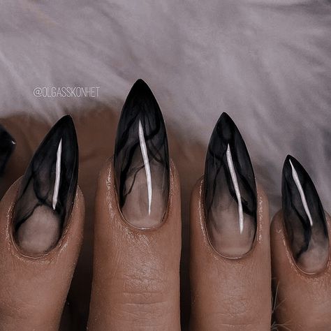 Black Ombre Nails, Elegant Thanksgiving, Stiletto Nails Short, Bridesmaids Nails, Thanksgiving Nail, Witchy Nails, Unique Thanksgiving, Black Nail Designs, Thanksgiving Nails