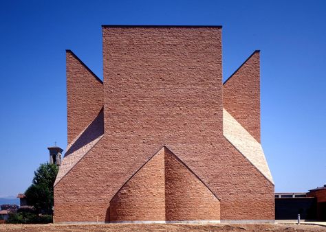 Kirche Papst Johannes XXIII Mario Botta Architecture, Mario Botta, Louis Kahn, Sacred Architecture, Brick Architecture, Carlo Scarpa, Religious Architecture, Timber Structure, Church Architecture