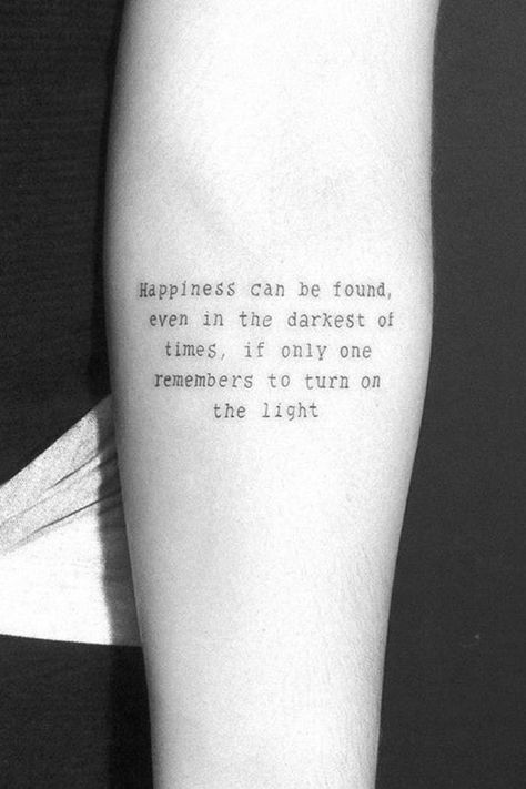 Small Simple Quotes, Tattoos Small Simple, Harry Potter Quotes Tattoo, Hogwarts Tattoo, Wörter Tattoos, Harry Tattoos, Dumbledore Quotes, Hp Tattoo, Small Quote Tattoos