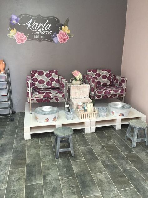 manicure pedicure station pedicure chair accessories pedicure station decor Living Room Nail Salon, Platform Pedicure Station, Nail Salon Decor Minimalist, Diy Pedicure Station, Pedicure Station Ideas, Home Nail Salon Ideas, Staircase Decoration, Living Room Staircase, Design Staircase