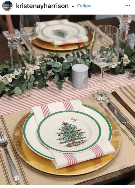 Christmas Spode Table Setting, Spode Tablescape, Spode Christmas Table Settings, Spode Dishes, Cookbook Club, Christmas Dinner Set, Christmas Dinner Table Settings, Christmas Tables, School Christmas Party