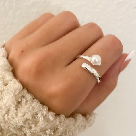 Sterling Silver Pearl Ring Dainty Wrap Ring Pearl Accent Ring Stackable Ring Ring Simple Silver, Simple Gold Band, Drip Ring, Band Gold Ring, Ring Unique Design, Gold Ring Band, Silver Pearl Ring, Silver Ring Band, Ring Everyday