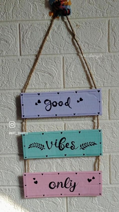 Aesthetic Wall Design Ideas, Wall Hanging Decoration Ideas, Simple Things To Decorate Your Room, Diy Design For Room, Diy Decoration For Room, Easy Handmade Room Decor Ideas, Aesthetic Room Decor Diy Easy Wall, Wall Decoration Ideas With Paper Bedroom, Wall Hanging With Quotes