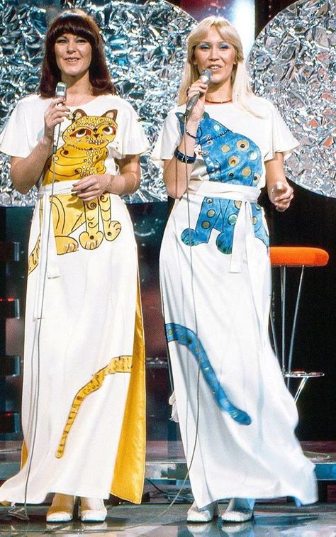 Abba Aesthetic Vintage, Abba Cat Dress, Abba Concert, Abba Outfits, Abba Costumes, Frida Abba, Swedish Women, Abba Mania, Mama Mia