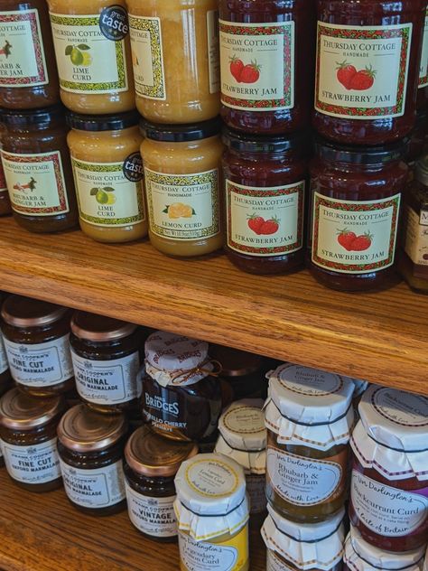 cottage core jams / jelly / cottage core aesthetic Ginger Core Aesthetic, Homemade Jam Aesthetic, Strawberry Jam Aesthetic, Jamie Core Aesthetic, Jams Aesthetic, Jackie Core, Cottage Core Food, Jamming Aesthetic, Jam Aesthetic