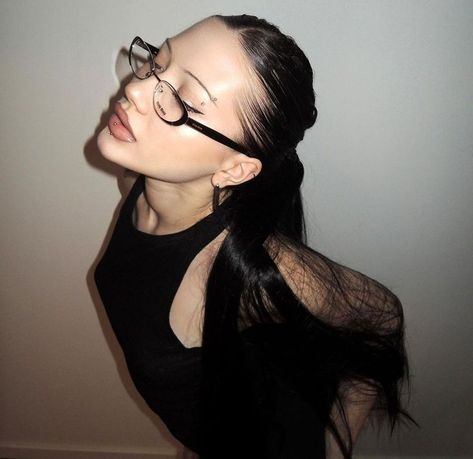 Lana Myers, Nerd Glasses, Bella Hadid Outfits, Baddie Makeup, Hazel Eyes, How To Pose, Cute Poses, Feminine Energy, Fashion Poses