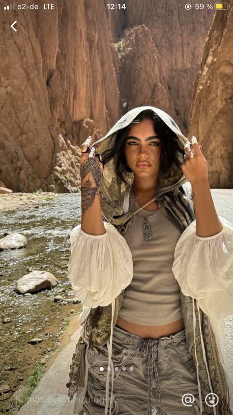 Morocco Summer Outfits, Armenian Outfits, Desert Winter Outfit, Desert Aesthetic Outfit, Apocalypse Aesthetic Outfit, Marocco Outfits, Cairo Outfit, Marrakech Morocco Outfit, Desert Outfits Women