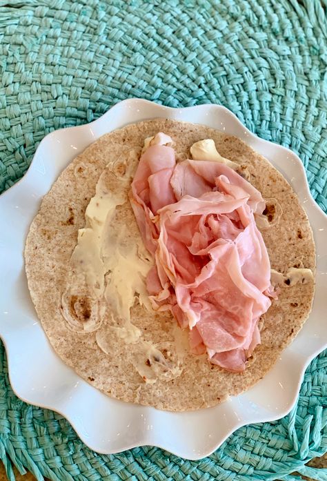 Weight Watchers Tortilla, Tortilla Wrap Ideas, Weight Watcher Wraps, Low Points Weight Watchers, Frozen Pudding, Recipe Sandwich, 500 Calories Recipes, Ham Wraps, Low Carb Wraps