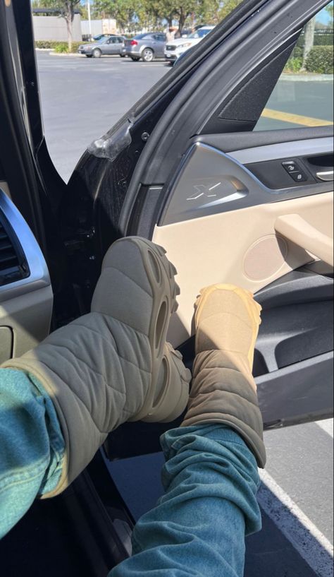 Yeezy Nsltd Boot, Tan Adidas, Khaki Boots, Khakis Outfit, Adidas Runners, Yeezy Boots, Streetwear Inspo, Bearpaw Boots, Dream Shoes