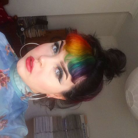 Rainbow Bangs, Bangs Color, Split Dyed Hair, Dye My Hair, Hairstyles For Round Faces, Hair Inspo Color, Instagram Life, Rainbow Hair, Grunge Hair