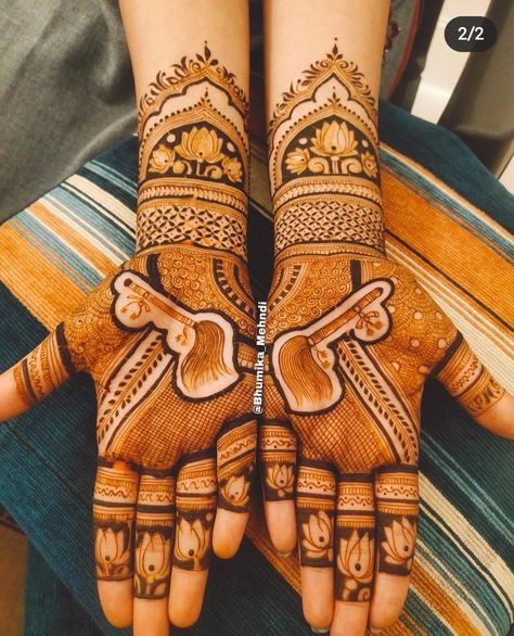 Ogho design Jain Mehndi Design, Mahaveer Swami Jain Images, Fiance Quotes, Funny Birthday Cakes, Dulhan Mehndi, Dulhan Mehndi Designs, Latest Mehndi, Art Painting Gallery, Latest Mehndi Designs