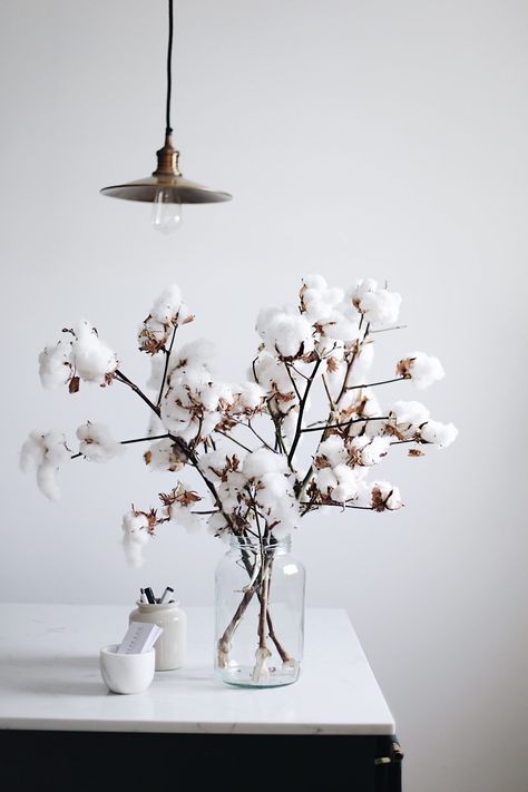 Saddler & Co, Dubbo, NSW Abbie Melle, Design Color Trends, Diy Keramik, White Interior Design, Interior Design Color, Instagram White, Foto Tips, Simple Beauty, White Interior