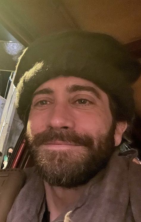 Jake Gyllenhaal Selfie, Jake Gyllenhaal Body, Jake Gyllenhaal Beard, Jake Gyllenhaal Anne Hathaway, Jake Gyllenhaal Shirtless, Jake G, Brokeback Mountain, Donnie Darko, Crazy Eyes