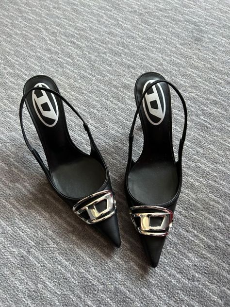 Diesel Heels, Dhgate Finds, Shoes Fancy, Tiktok Fits, Fancy Aesthetic, Shoe Hacks, Lady Lady, Hermes Fashion, Aesthetic Luxury