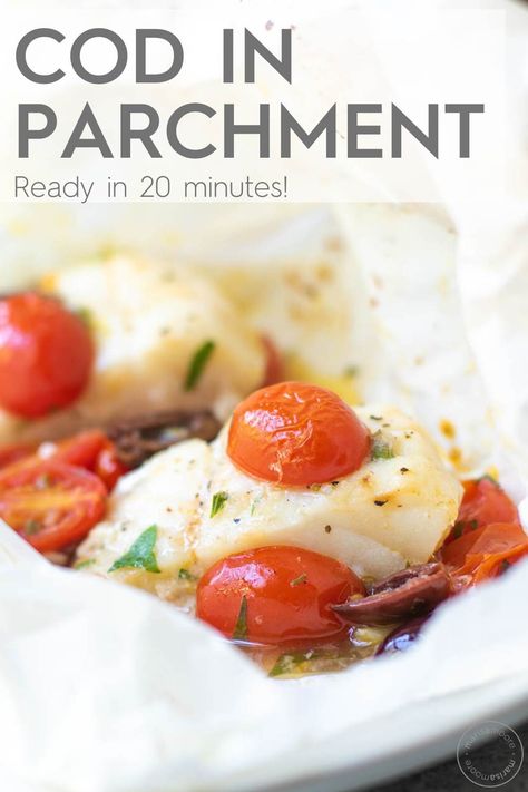 Parchment Fish Packets, Fish Parchment Paper Recipes, Cod Parchment Paper, Cod Cooked In Parchment Paper, Parchment Paper Fish Recipes, Cod In Parchment Paper Recipe, Parchment Paper Fish, Fish Parchment Packets, Fish Cooked In Parchment Paper