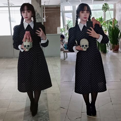 Wednesday cosplay by RinokoCosplay (instagram) Full tutorial and pattern for this dress on InspireUpLift Wednesday Addams Dress Pattern, Cosplay Sewing Patterns, Wednesday Look, Wednesday Cosplay, Cosplay Sewing, Wednesday Addams Cosplay, Wednesday Addams Dress, Addams Dress, Wednesday Dress