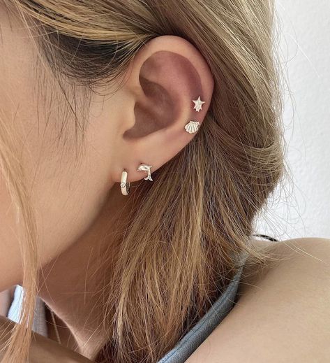 Low Double Helix Piercings, Double Low Helix Piercing, Double Helix Stud, Double Helix Piercing Studs, Lower Helix Piercing, Low Helix Piercing, Helix Piercing Stud, Double Helix Piercing, Piercing Inspo