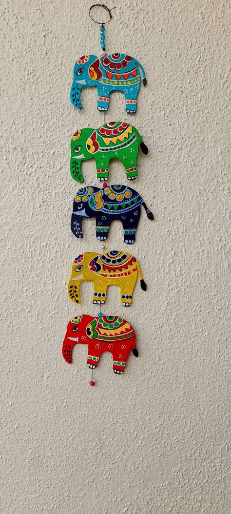 simple christmas decoration snow aesthetic stars wallpaper lead filter ideas for house Indian Wall Hangings Diy, Elephant Hanging Decor, Indian Paper Craft, Cardboard Crafts For Wall Decor, Diy Indian Wall Decor, Indian Wall Decor Ideas, Handicrafts Ideas Creative, Cardboard Home Decor Diy Ideas, Elephant Wall Hanging Diy