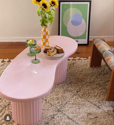 Funky Lounge, Funky Coffee Tables, Quirky Living Room, Pink Coffee Table, Salon Suite Decor, Pastel Interior Design, Aesthetic Furniture, Living Room Aesthetic, Colorful Apartment