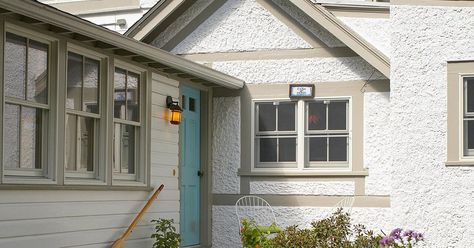 Exterior Trim Colors, Blue Front Doors, Taupe Trim, Exterior Color Combinations, Stucco Siding, Garage Door Types, Blue Front Door, Trim Colors, Window Trim Exterior