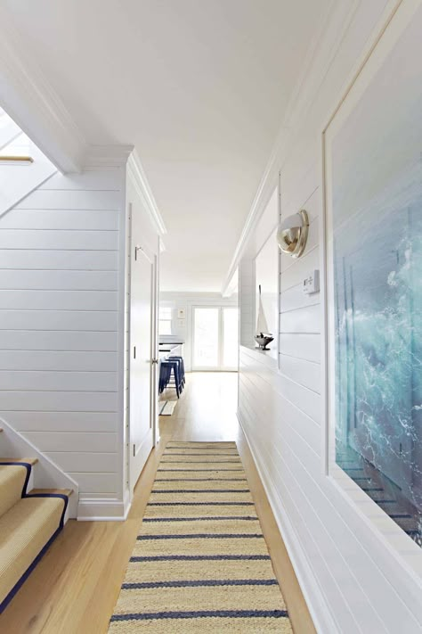 Coastal Hallway, Coastal Bungalow, Beach House Interior Design, Beach Bungalow, Shore House, Dream Beach Houses, Cape House, House Interior Design, Interior Design Photos