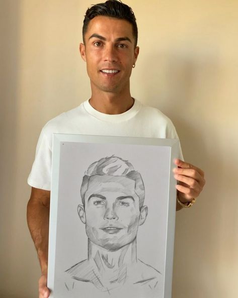 https://instagram.com/karimsaidart?igshid=YmMyMTA2M2Y= How To Draw Ronaldo, Ronaldo Drawing Sketch, Ronaldo Drawing Easy, Cr7 Sketch, Draw Ronaldo, Cristiano Ronaldo Sketch, Cr7 Drawing, Cristiano Ronaldo Drawing, Ronaldo Sketch