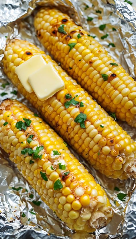 When warm weather finally arrives, everything shifts. The days grow longer, the sun shines brighter, and your grill suddenly becomes your best friend. Among the many delicious treasures summer has to offer, BBQ corn stands out as a must-try treat. Not only is it easy to prepare, but it brings a flavor explosion that will leave your taste buds dancing with joy. Whether you're hosting a backyard barbecue or simply enjoying a quiet dinner on the patio, BBQ corn is the perfect side dish. Let’s explo Kid Approved Dinners, Bbq Corn, Hot Corn, Grilled Recipes, Fish Tacos Recipe, Corn Recipe, Dinners Easy, Corn Recipes, Best Bbq