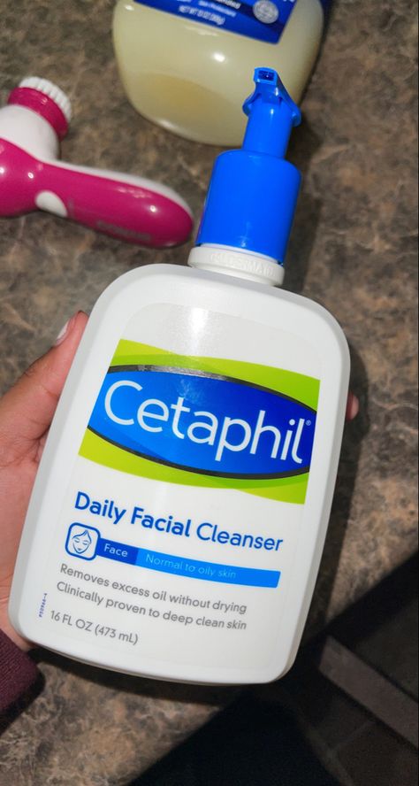 Cetaphil Cleanser Aesthetic, Cleanser Aesthetic, Hygiene Tools, Cetaphil Cleanser, Oily Skin Face, Deep Clean Skin, Daily Facial Cleanser, Latest Bracelets, Shower Skin Care