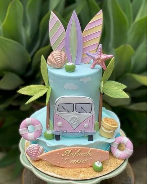 Surfing Theme Cake, Cake Beach Birthday, Beach Birthday Cake Aesthetic, Vw Bus Birthday Party Ideas, Pool Theme Birthday Cake, Surfer Birthday Cake, Beach Theme Birthday Cake For Women, Summer Birthday Cake For Women, Surfing Birthday Cake