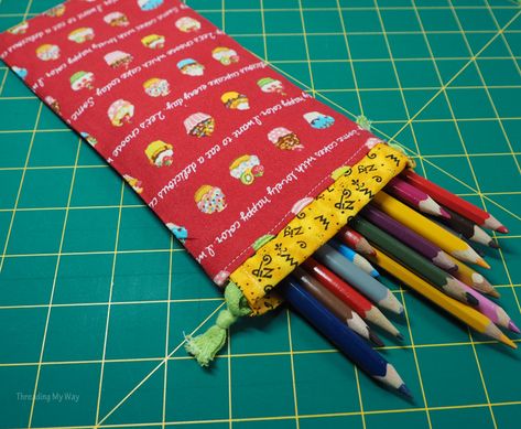 No Zip Pencil Case ~ Easy to Make Drawstring Bag Diy Pencil Case Easy No Zipper, Educational Gift Pencil Case With Zipper, Artistic Zipper Pencil Case As Gift, Pencil-shaped Zipper Pouch Pencil Case For School, Pencil Pouch Diy, Crayon Storage, Student Pencil-shaped Pencil Case With Zipper, Pencil Case Sewing, Crochet Pencil Case