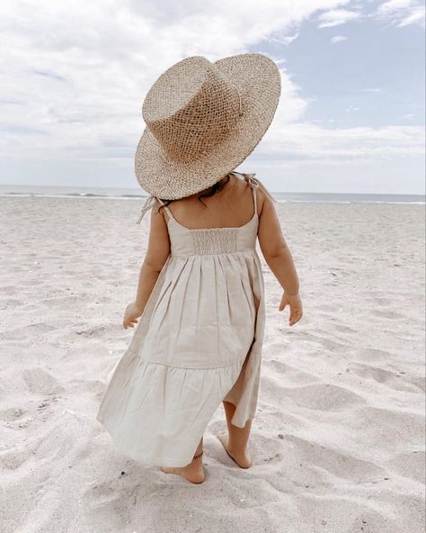 Toddler Beach Photos, Mom Dad Baby, Toddler Beach, Toddler Photos, Baby Boy Room Decor, Dad Baby, Instagram S, Baby Boy Rooms, Girls Wardrobe