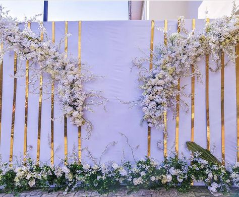 Corporate Event Stage Design Ideas, Photobooth Decor, Reception Stage Decor, Grass Backdrops, Reception Backdrop, Wedding Background Decoration, Backdrop Frame, Wedding Stage Design, Stage Decor