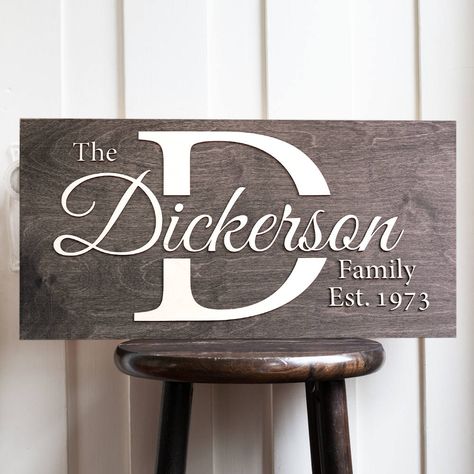 Diy Wedding Signs Wood, Family Established Sign, Established Family Signs, Wood Monogram, Family Wood Signs, Initial Sign, Wedding Signs Diy, Wood Signs For Home, Wood Wedding Signs