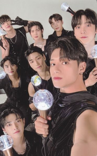 kpop scans: Ateez - Lightstick version 2 group photocard Ateez Lightstick, Kpop Scans, Ateez Official, Member Card, Light Stick, Eyeliner Looks, Korean Music, Group Photos, Sehun