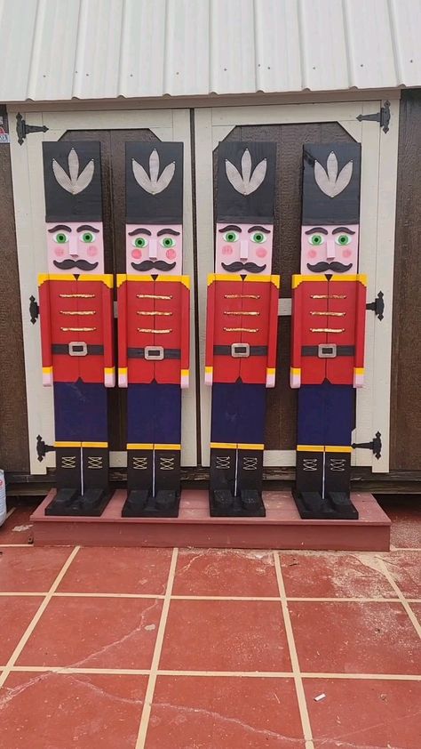 Diy Toy Soldier Christmas Decor, Toy Soldier Christmas Decor Outdoor, Diy Nutcracker Soldier Shutter, Diy Christmas Soldier, Diy Wooden Nutcracker Soldier Outdoor, Toy Soldier Christmas Decor Diy, Wooden Soldiers Christmas Diy, Christmas Soldiers Diy, Diy Nut Cracker Soldier