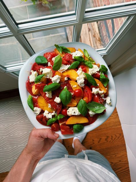 Tomato and Peach Salad with Goat Cheese Peaches And Goat Cheese, Tomatoes And Goat Cheese, Salad With Goat Cheese, Peach Salad, Goat Cheese Salad, Balsamic Glaze, Light Lunch, Stone Fruit, Beef Steak