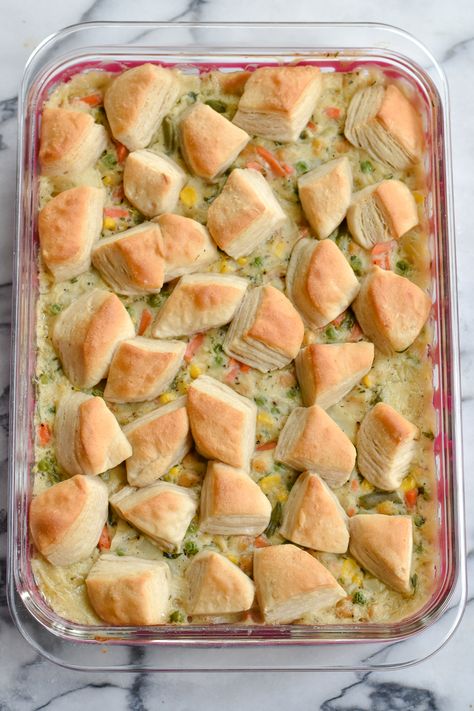 Vegetable Biscuit Pot Pie, Biscuit Veggie Pot Pie, Biscuit Pot Pie Vegetarian, Vegetarian Pot Pie With Biscuits, Vegetable Pot Pie With Biscuits, Veggie Pot Pie Casserole, Veggie Biscuits And Gravy, Biscuit And Vegetable Pot Pie, Veggie Pot Pie With Biscuits