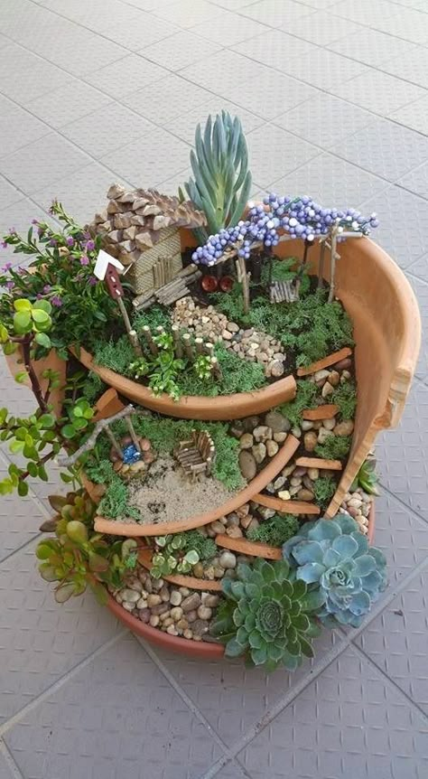 Fairy Garden Design Ideas, Broken Pot Garden, Miniature Garden Design, Fairy Garden Pots, Fairies Garden, Fairy Garden Plants, Fairy Garden Designs, Fairy Garden Crafts, Asian Garden