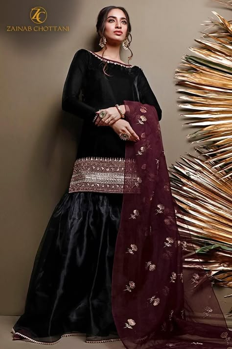 Organza Gharara, Dress Design Pakistani, Gharara Pants, Zainab Chottani, Velvet Dress Designs, Pakistani Fashion Casual, Salwar Kamiz, Pakistani Fancy Dresses, Pakistani Dresses Casual